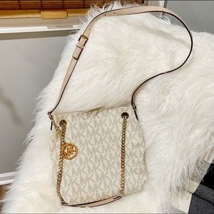 White Michael Kors Crossbody
